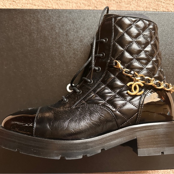 Chanel boots 39.5 - Picture 2 of 4